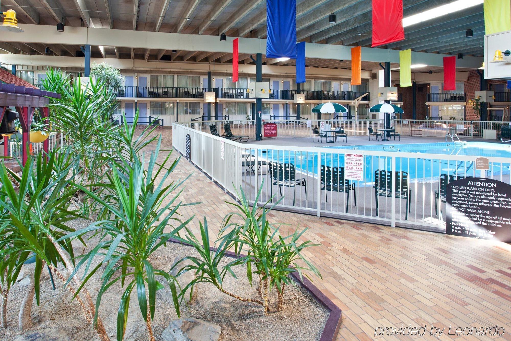 Ramada By Wyndham Uniontown Otel Konforlar fotoğraf