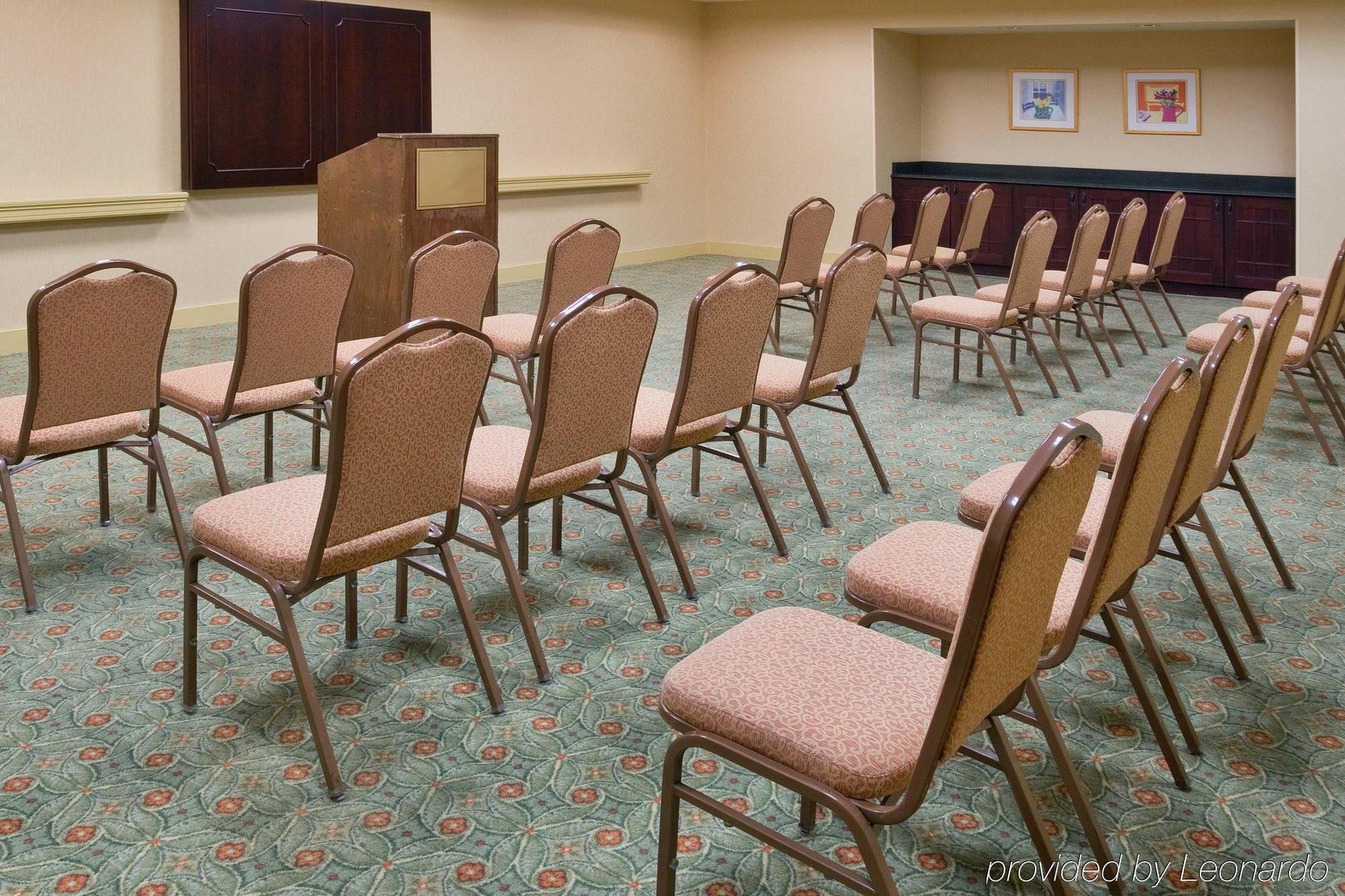 Ramada By Wyndham Uniontown Otel Konforlar fotoğraf