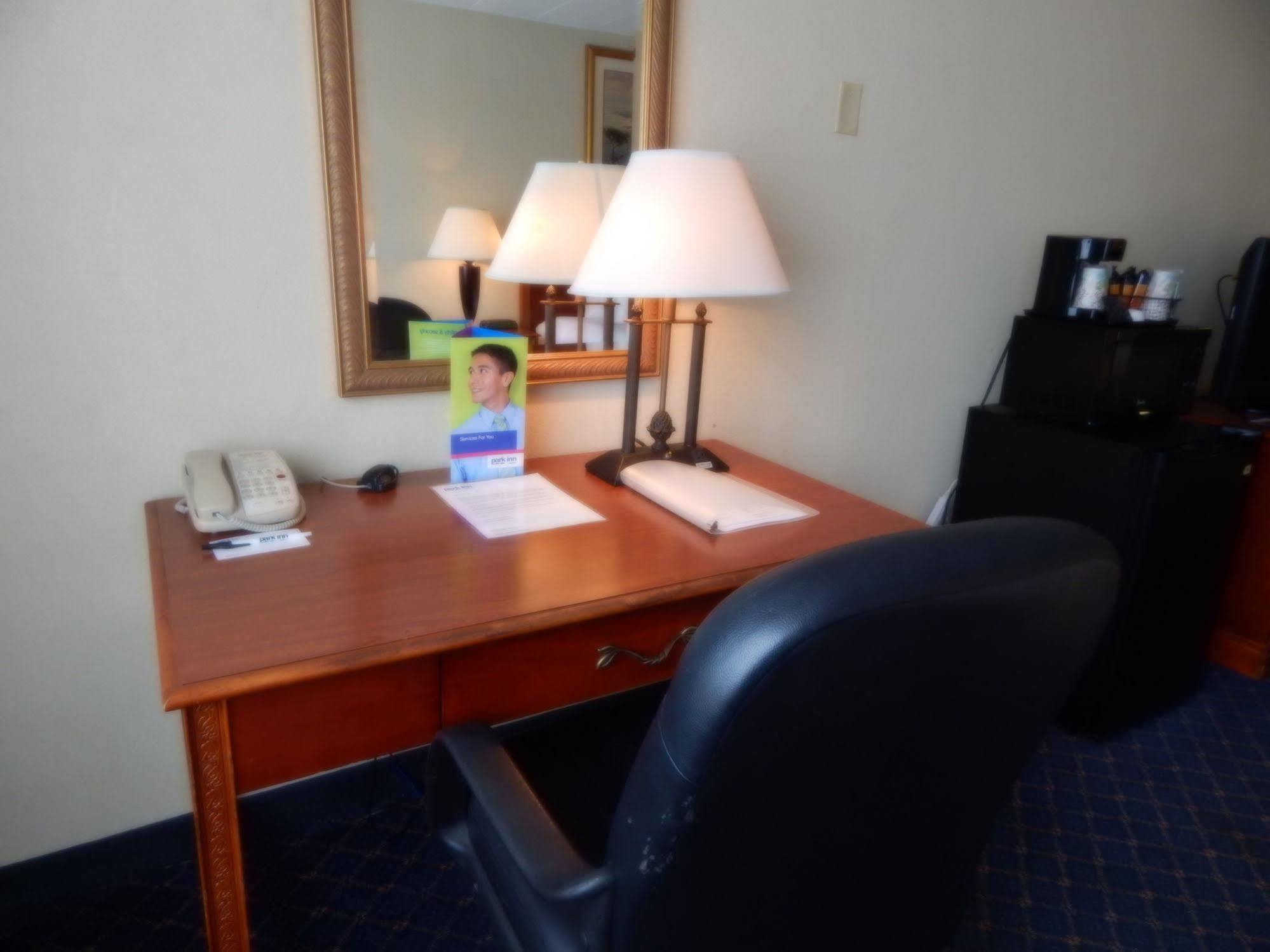 Ramada By Wyndham Uniontown Otel Dış mekan fotoğraf